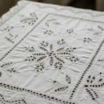 Broderie Anglaise
